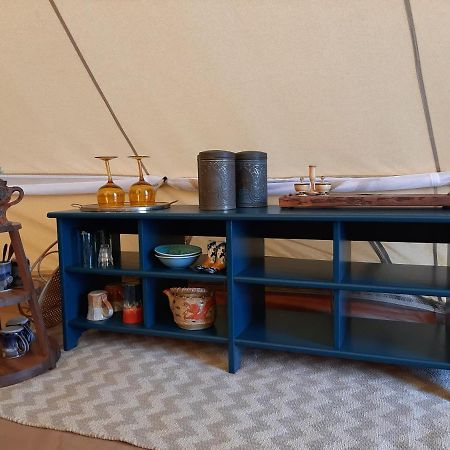 Glamping De Vrije Wind, Tentverhuur Houwerzijl 외부 사진